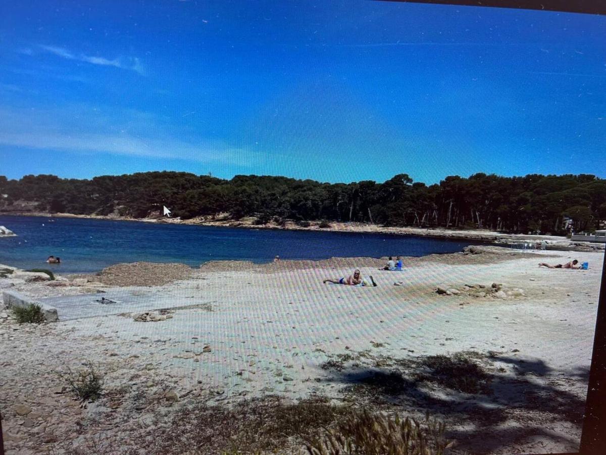 Pin Rollan Beach Saint-Mandrier-sur-Mer Exterior photo